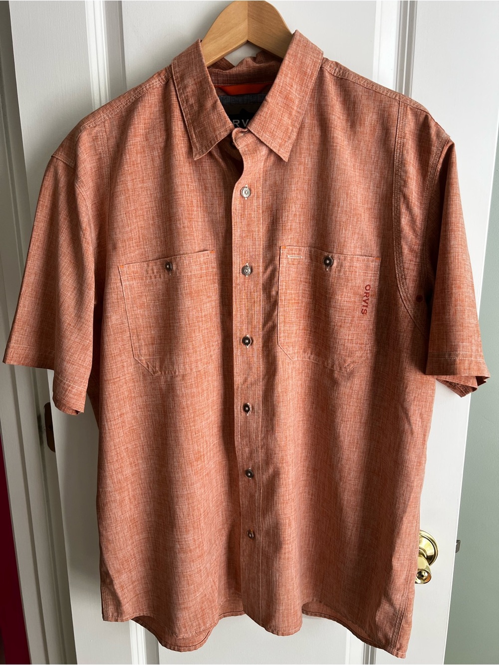 Orvis Men’s Short-Sleeve Button-Down Active Fit Shirt — Heathered Tech Chambray